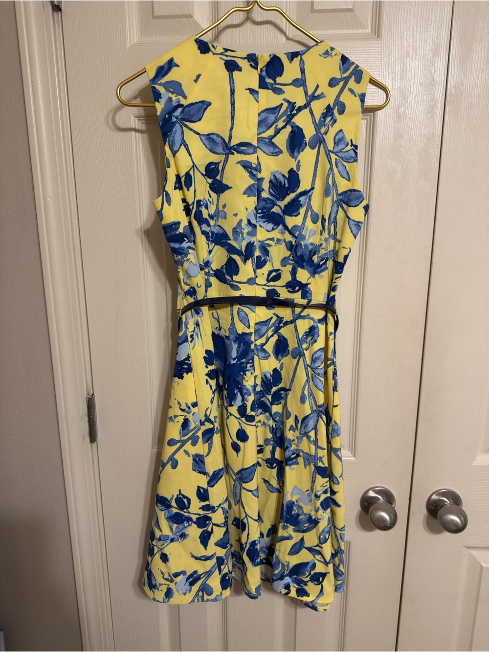 Signature Yellow Midi Dress with Bold Blue Floral Print - Picture 3 of 4